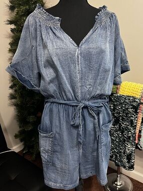 Chambray Short-Sleeve Tie-Waist Romper